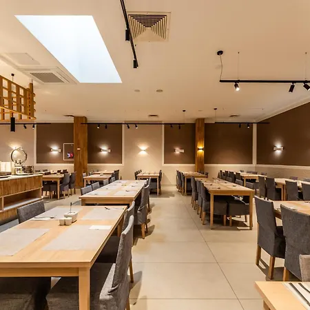 Akces Medical Fit&spa Basen, Sauna, Jacuzzi I Siłownia W Cenie Ośrodek wypoczynkowy Dźwirzyno